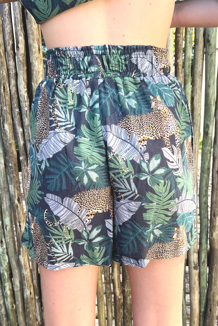 On Safari Amalfi Shorts